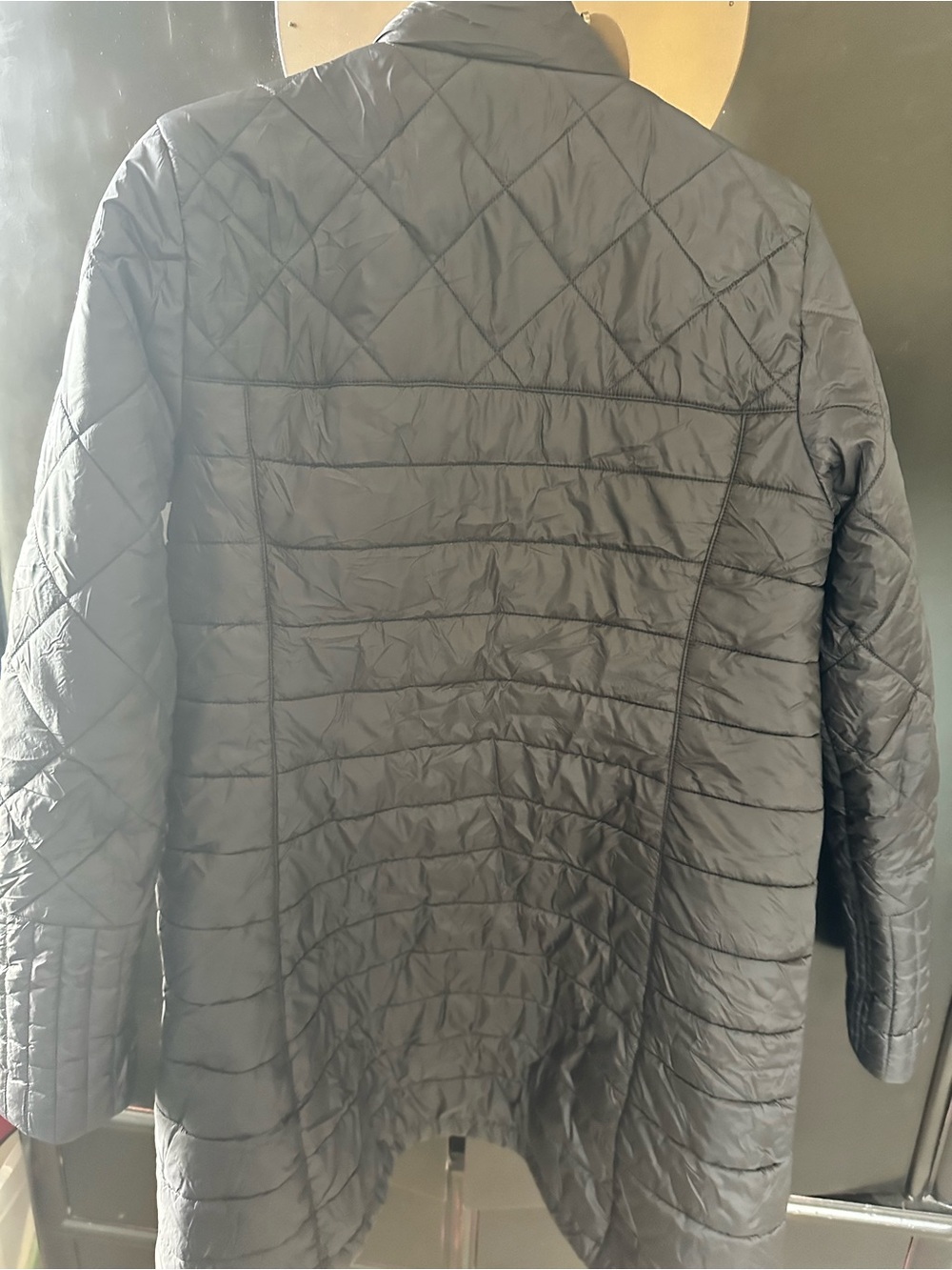 Patagonia women’s Black Quilted Insulated Jacket - Picture 2 of 4